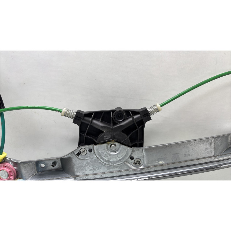 Leve vitre electrique avant gauche OPEL CORSA D Photo n°6