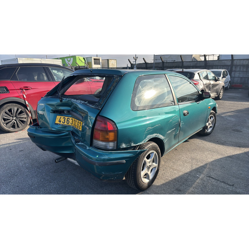 Calandre MAZDA 323 6 Photo n°8