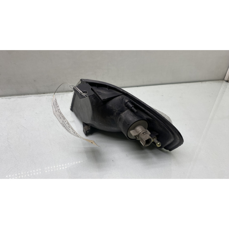 Optique avant secondaire droit (feux)(clignotant) MAZDA 323 6 Photo n°2
