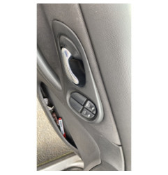 Serrure avant gauche FORD MONDEO 1
