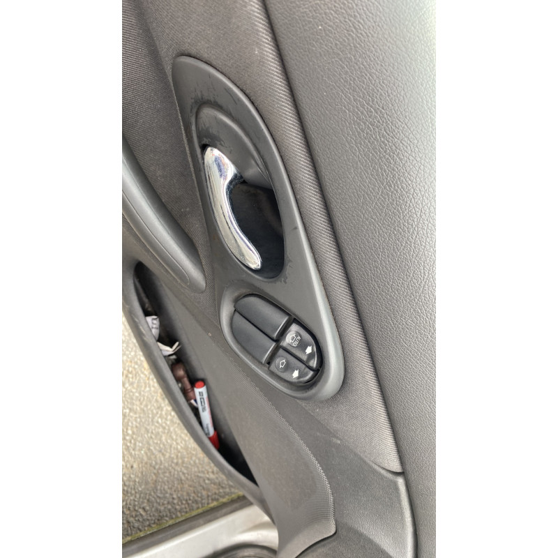 Serrure avant gauche FORD MONDEO 1 Photo n°14