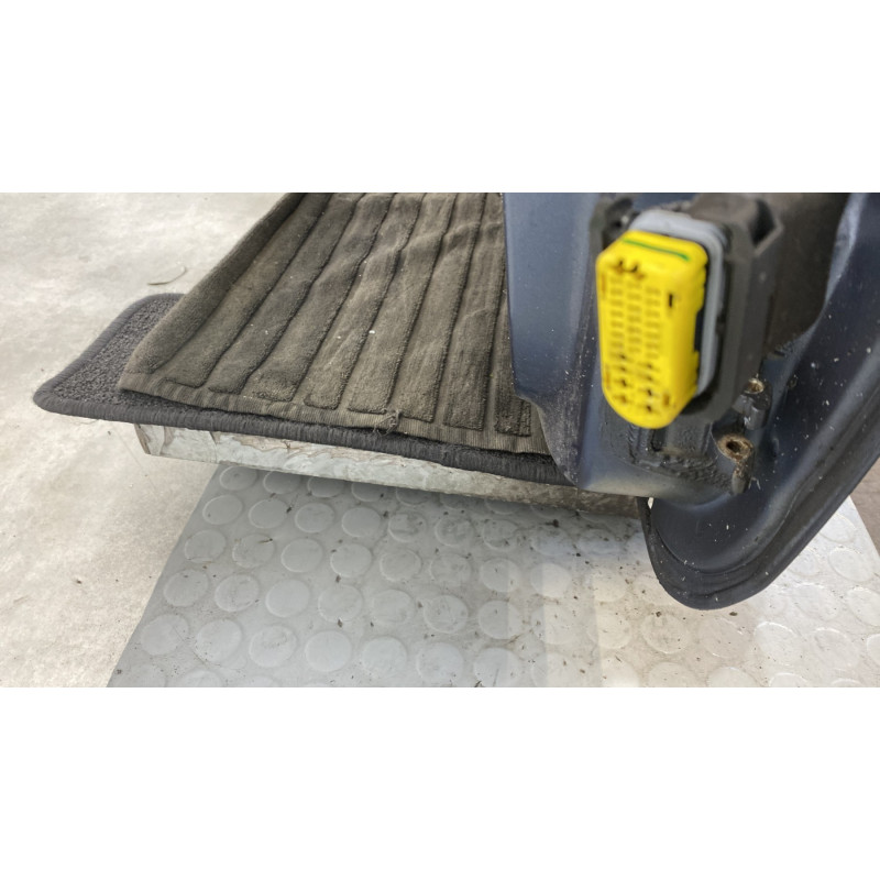 Porte avant gauche RENAULT CLIO 2 Photo n°6