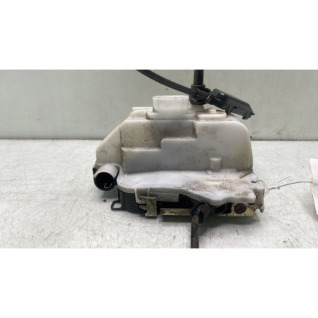 Serrure avant droit RENAULT VEL SATIS
