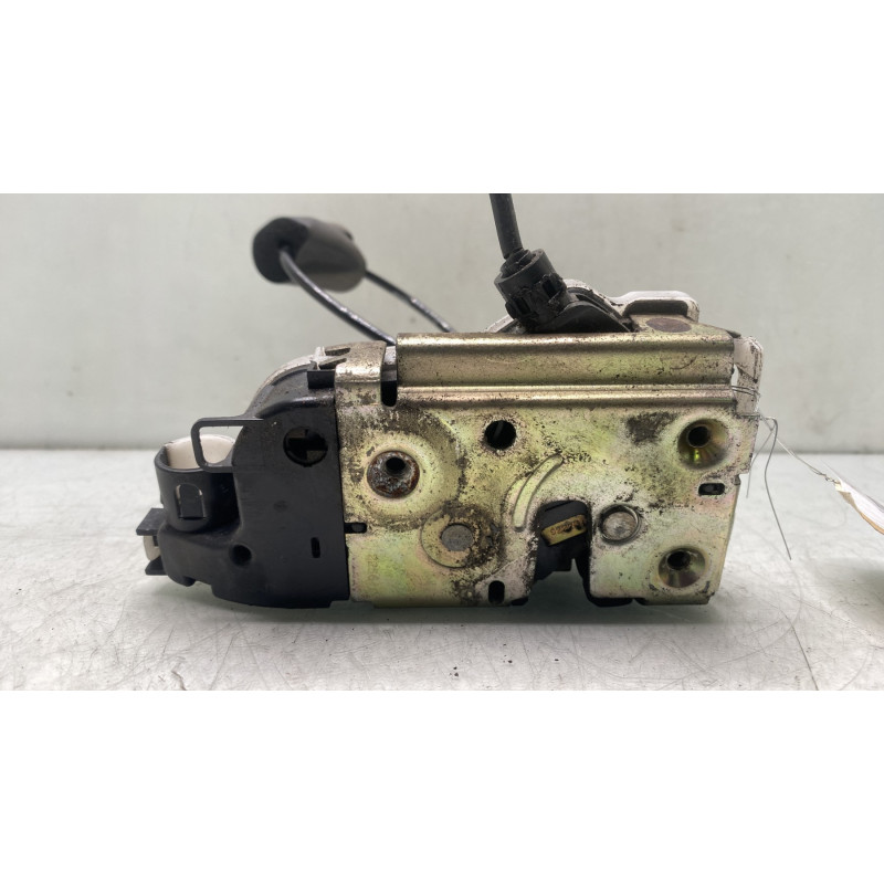 Serrure avant droit RENAULT VEL SATIS Photo n°3