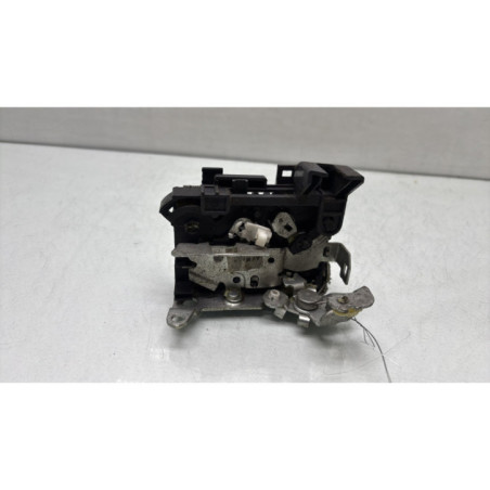 Serrure avant droit DACIA SANDERO 1