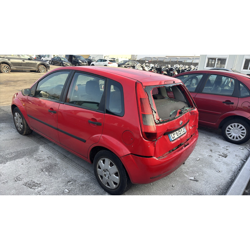 Vitre arriere gauche FORD FIESTA 5 Photo n°8