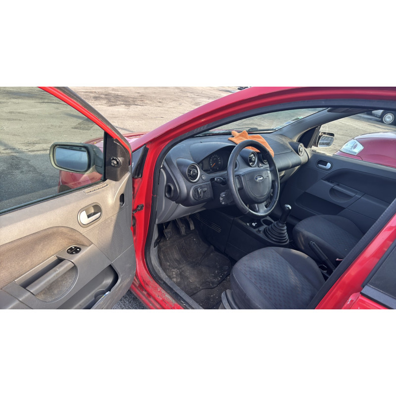 Vitre arriere gauche FORD FIESTA 5 Photo n°13