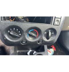 Vitre arriere gauche FORD FIESTA 5