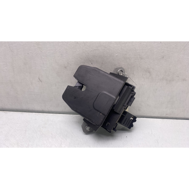 Serrure de coffre FORD FOCUS 3 Photo n°1