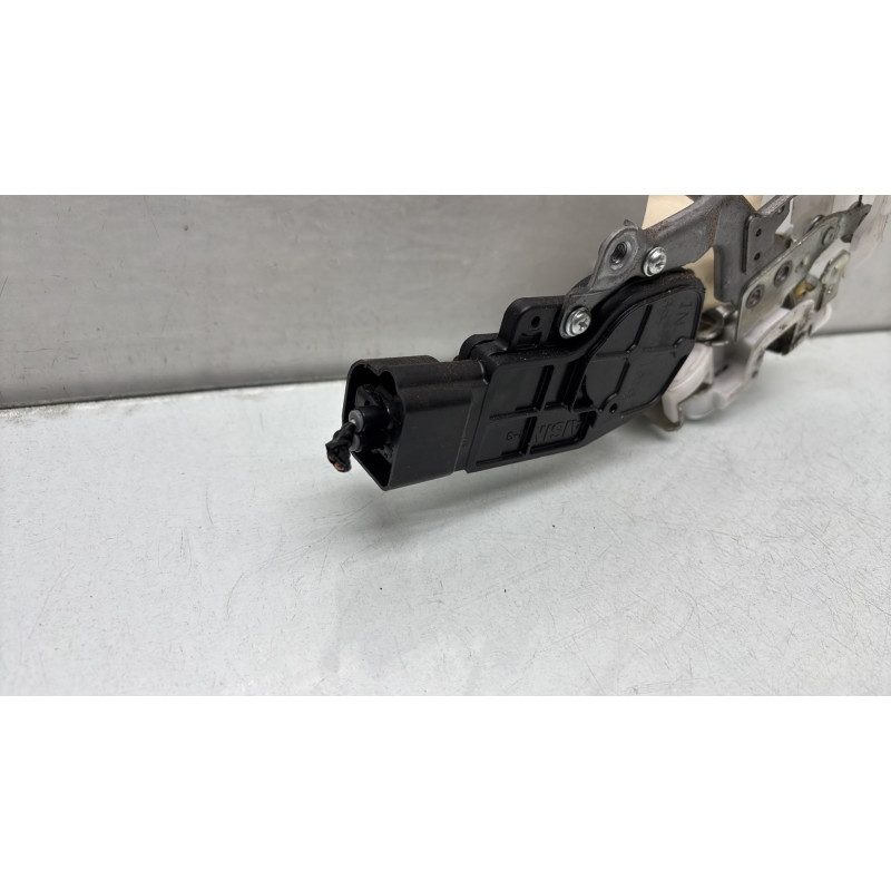 Serrure avant droit TOYOTA AYGO 1 Photo n°4