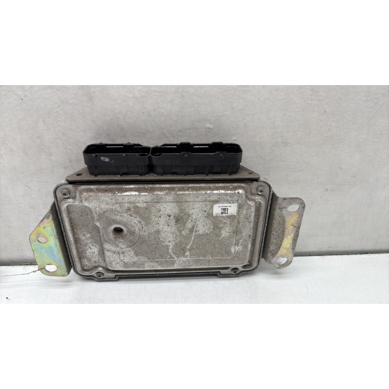 Calculateur moteur TOYOTA AYGO 1 Photo n°4
