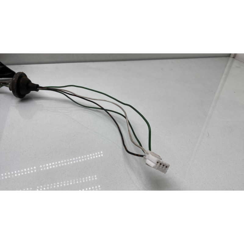 Feu arriere principal droit (feux) MAZDA 323 5 Photo n°3