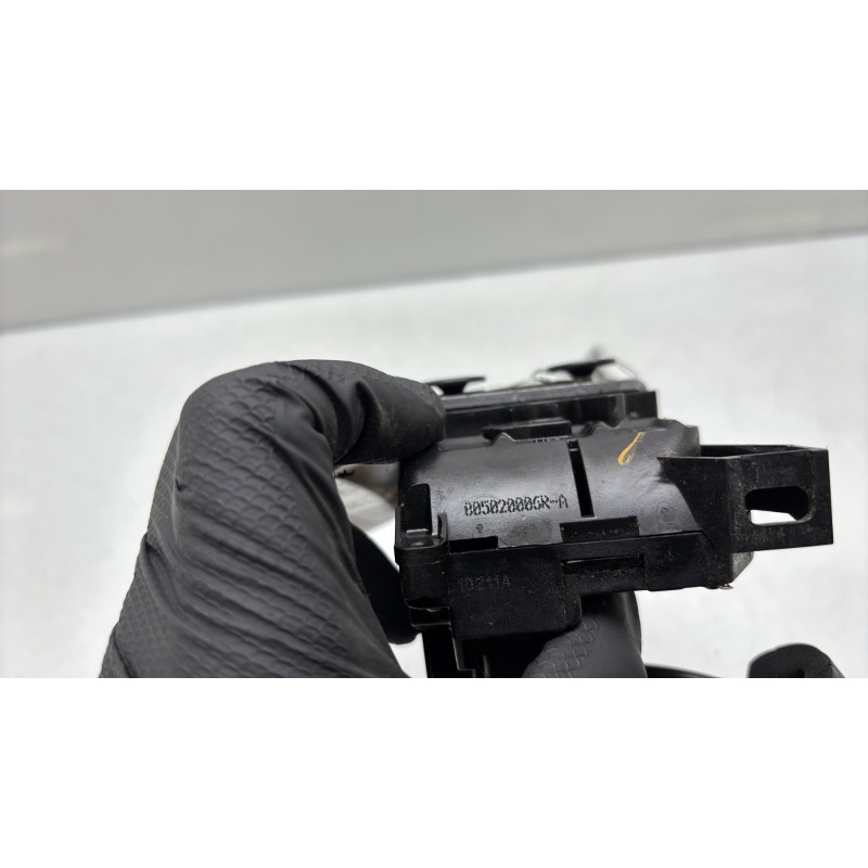 Serrure avant droit RENAULT SCENIC 3 Photo n°8