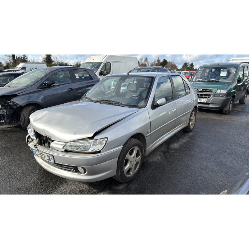 Vitre arriere gauche PEUGEOT 306 Photo n°7