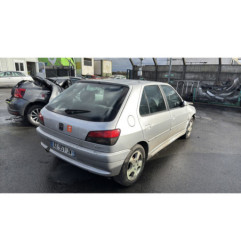 Vitre arriere gauche PEUGEOT 306