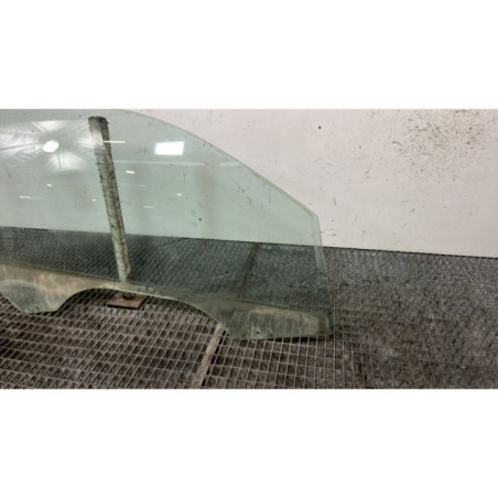 Vitre avant droit FORD FIESTA 5