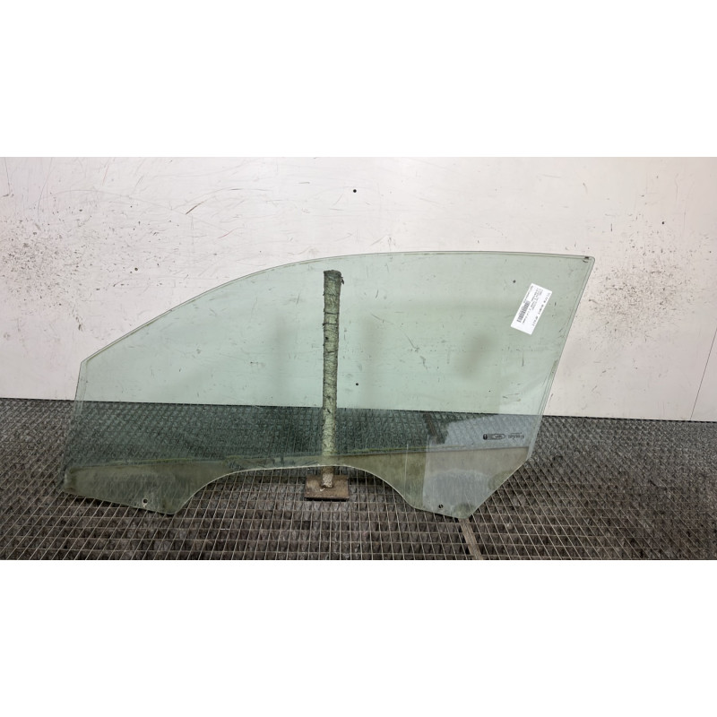 Vitre avant droit FORD FIESTA 5 Photo n°4