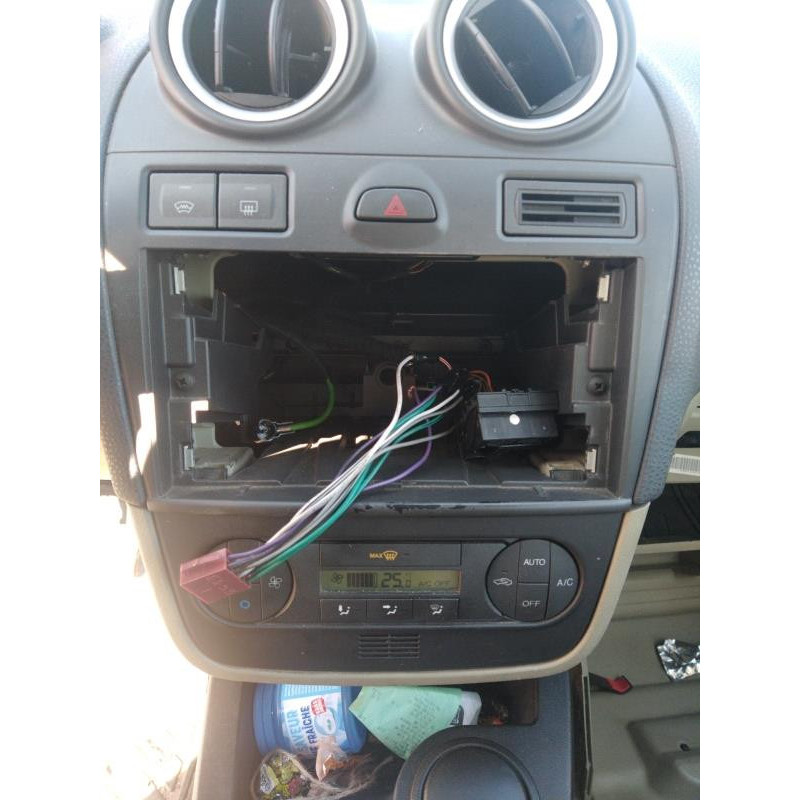 Vitre avant droit FORD FIESTA 5 Photo n°5