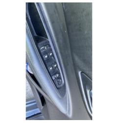 Pare boue arriere gauche CITROEN C4 1