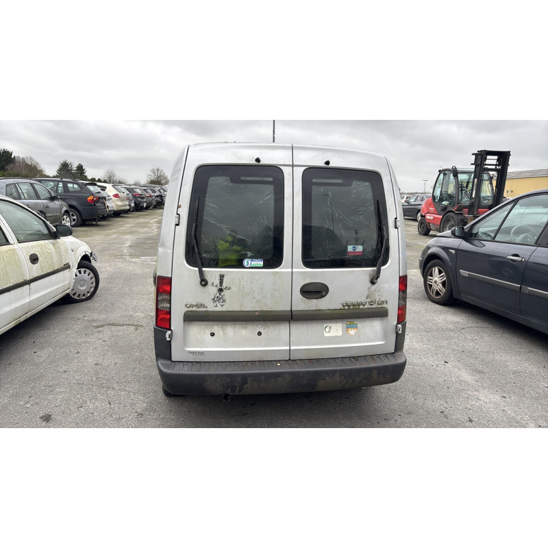 Pare choc arriere OPEL COMBO C Photo n°8
