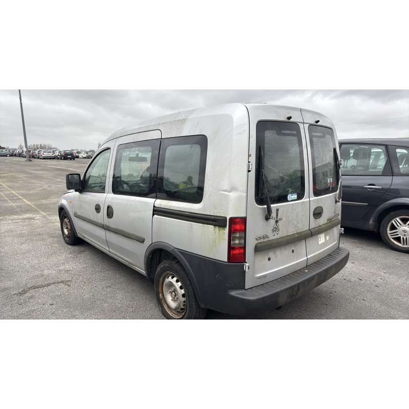 Pare choc arriere OPEL COMBO C Photo n°9