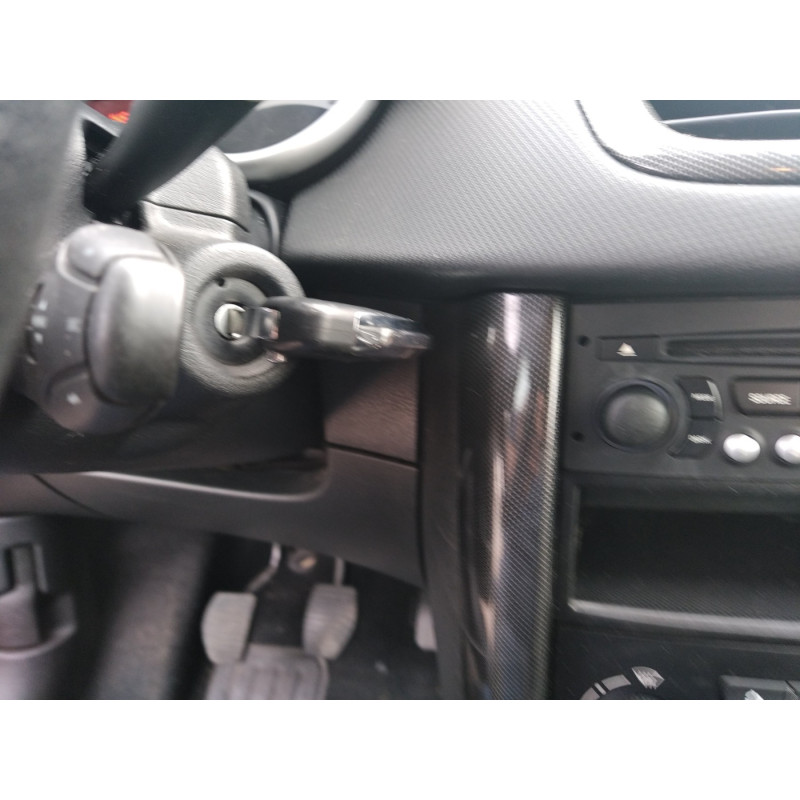 Attache ceinture avant droit PEUGEOT 207 Photo n°13
