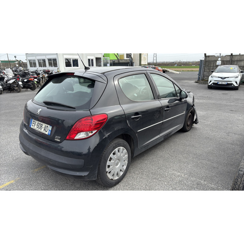 Attache ceinture avant droit PEUGEOT 207 Photo n°18