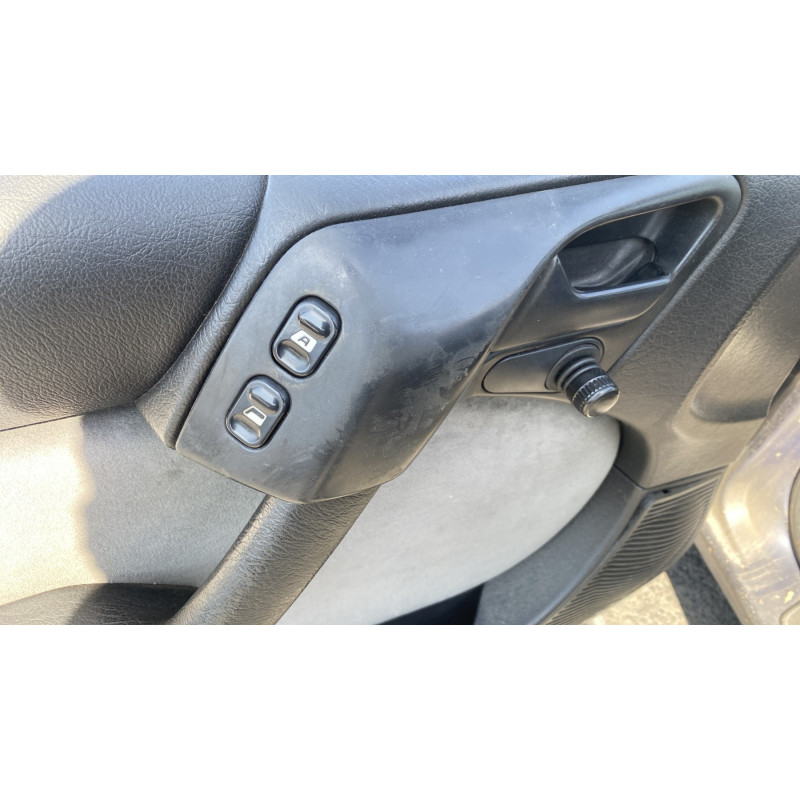 Optique avant secondaire gauche (feux)(clignotant) CITROEN XANTIA Photo n°13
