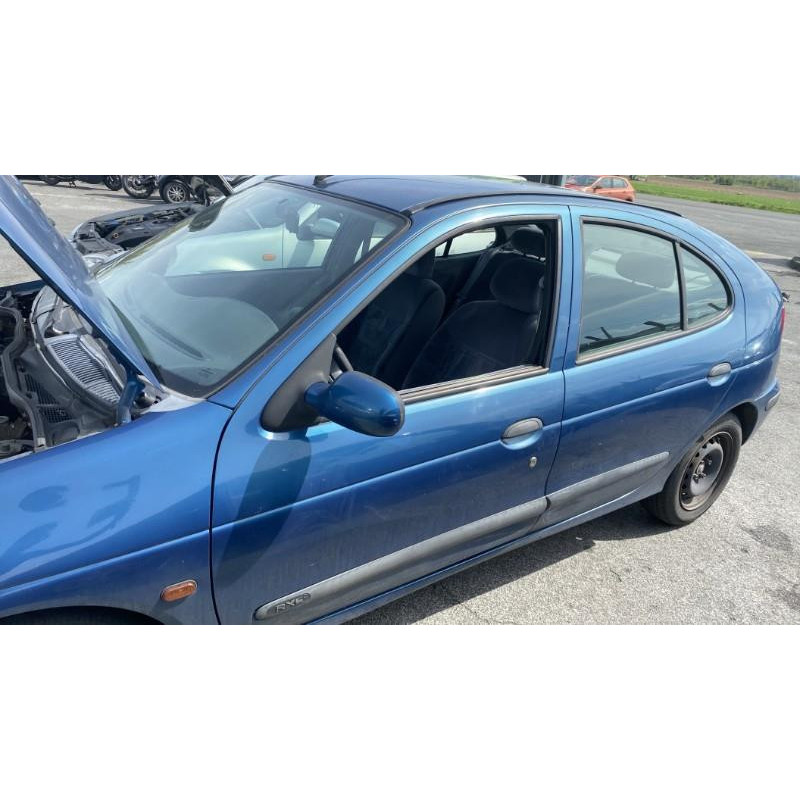 Capot RENAULT MEGANE 1 Photo n°15