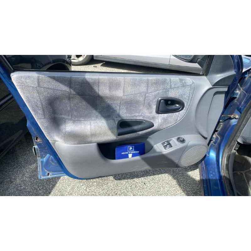 Capot RENAULT MEGANE 1 Photo n°19