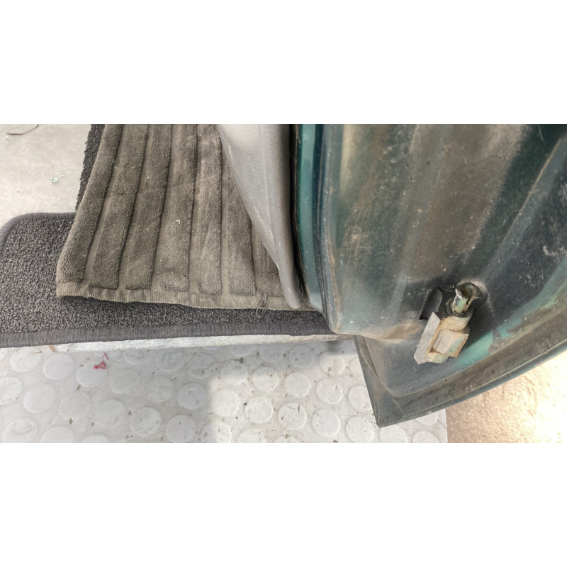 Porte avant gauche DAEWOO NEXIA Photo n°6