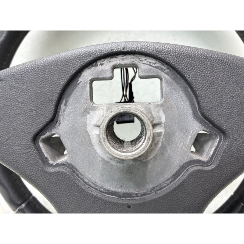 Volant OPEL CORSA D Photo n°6