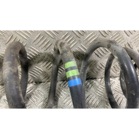 Ressort de suspension arriere droit PEUGEOT EXPERT 3