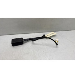 Attache ceinture avant gauche OPEL VIVARO 3