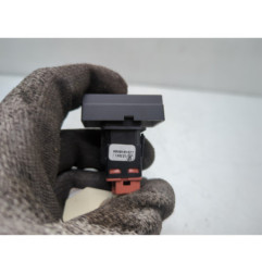 Bouton de warning OPEL VIVARO 3