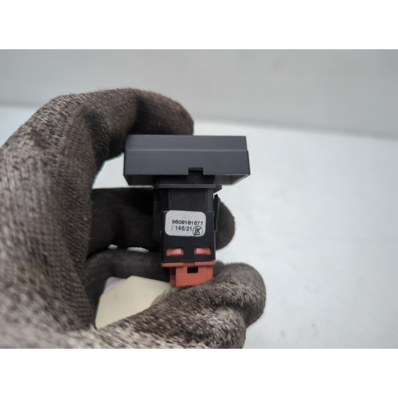 Bouton de warning OPEL VIVARO 3 Photo n°4