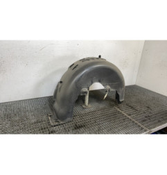 Pare boue arriere gauche OPEL VIVARO 3