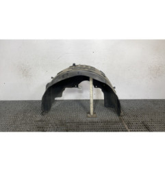Pare boue arriere gauche OPEL VIVARO 3