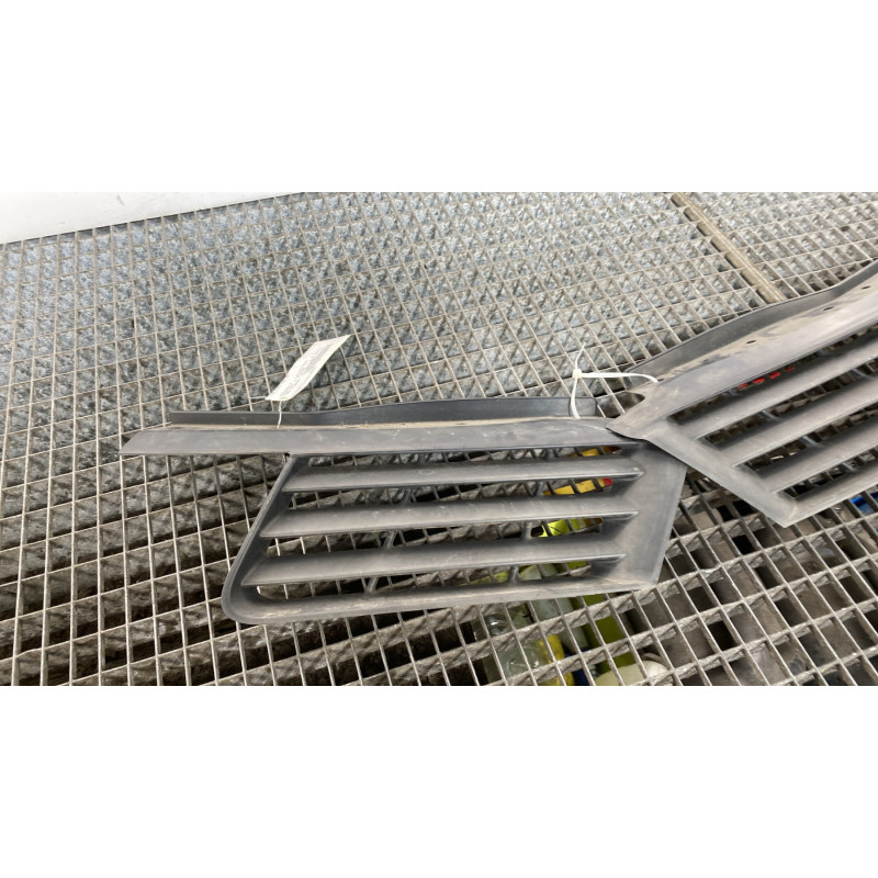 Calandre RENAULT ESPACE 4 Photo n°3