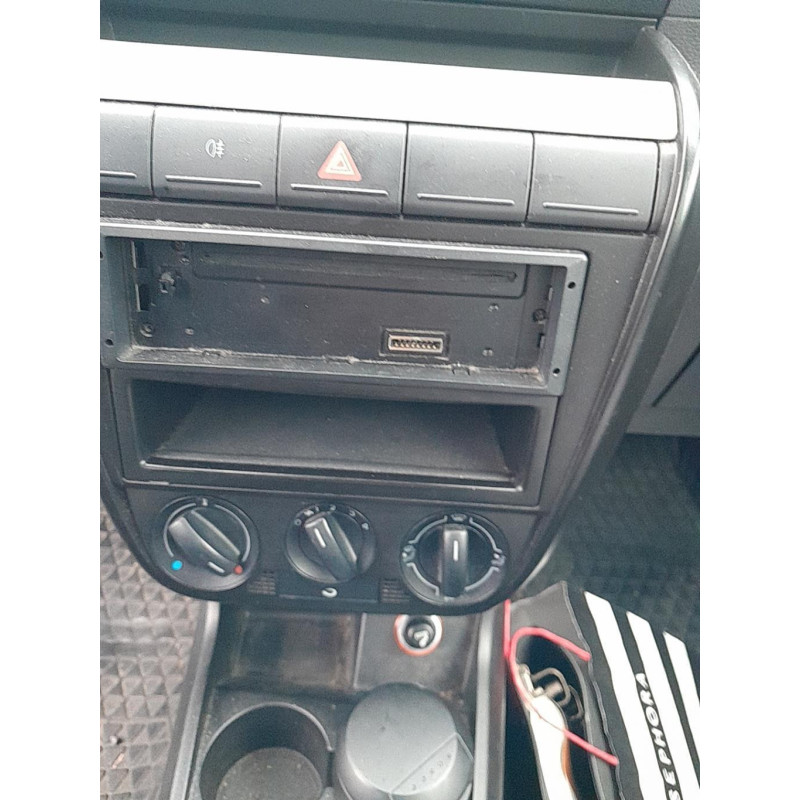 Custode arriere droit VOLKSWAGEN FOX Photo n°12