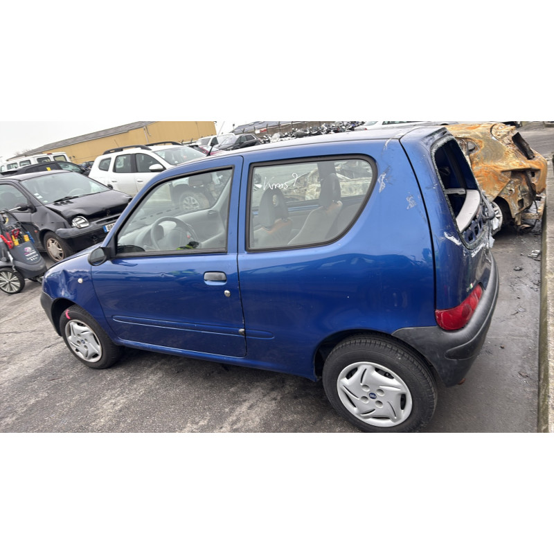 Pare choc arriere FIAT SEICENTO Photo n°10