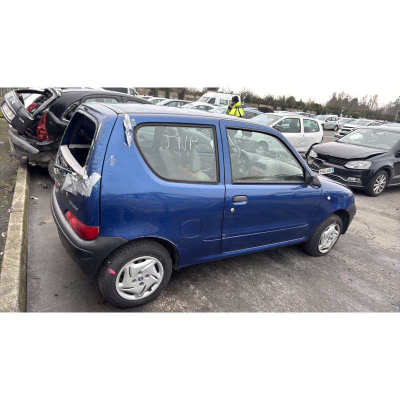 Pare choc arriere FIAT SEICENTO Photo n°11