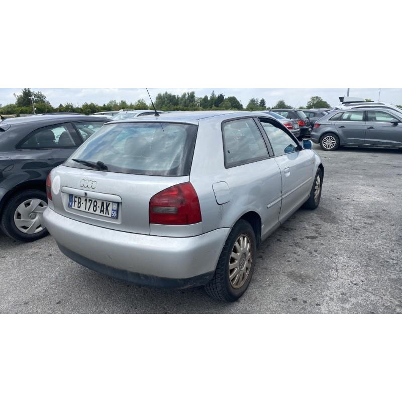 Feu arriere principal droit (feux) AUDI A3 1 Photo n°4