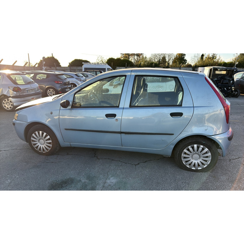 Poignee porte avant gauche FIAT PUNTO 2 Photo n°10
