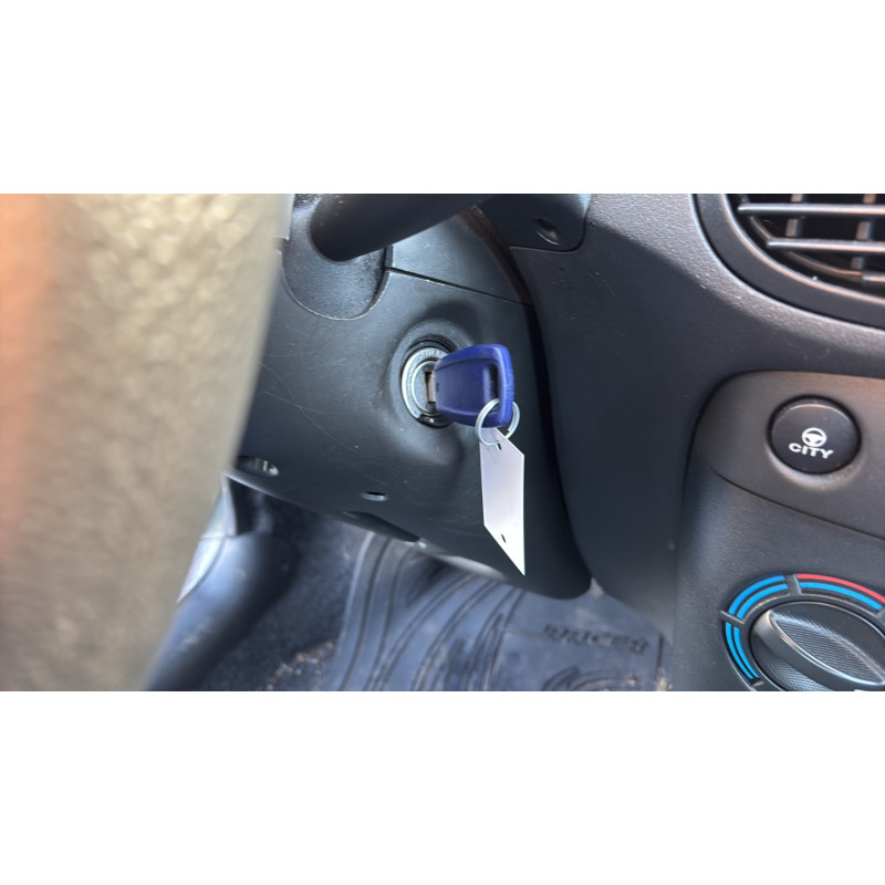 Poignee porte avant gauche FIAT PUNTO 2 Photo n°20