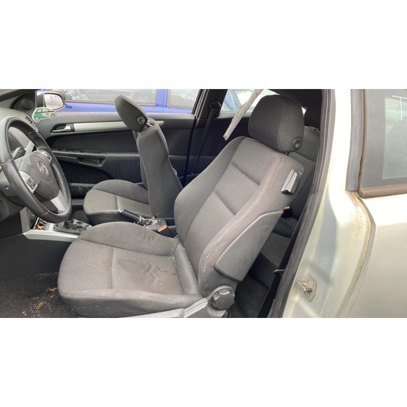 Feu arriere principal droit (feux) OPEL ASTRA H Photo n°14