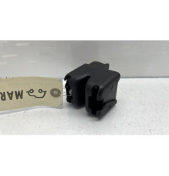 Attache ceinture arriere gauche RENAULT CLIO 2