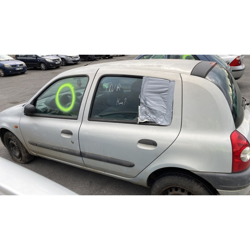 Attache ceinture arriere gauche RENAULT CLIO 2 Photo n°12