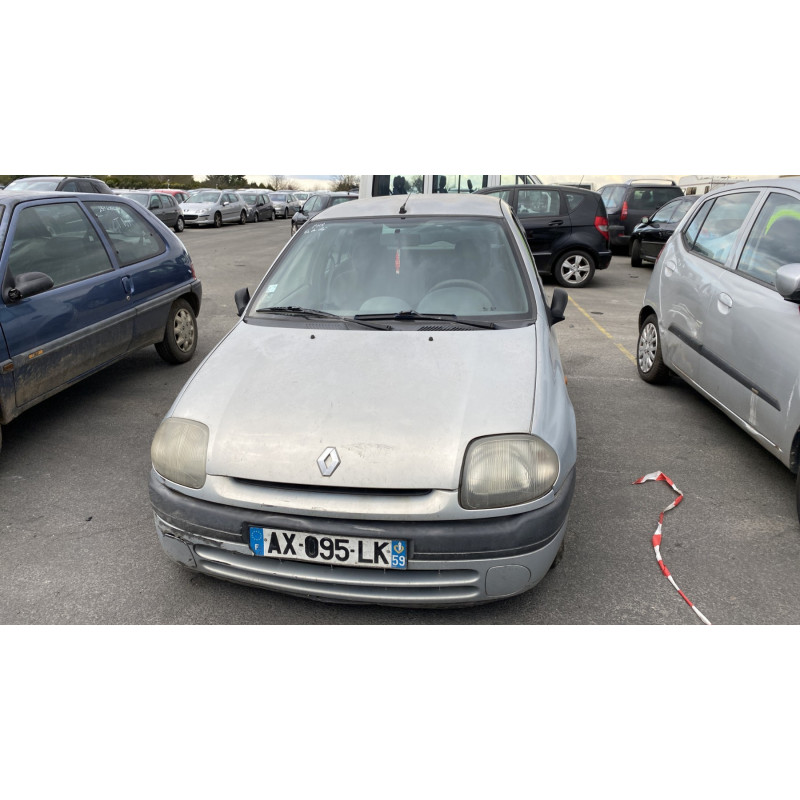 Attache ceinture arriere gauche RENAULT CLIO 2 Photo n°13