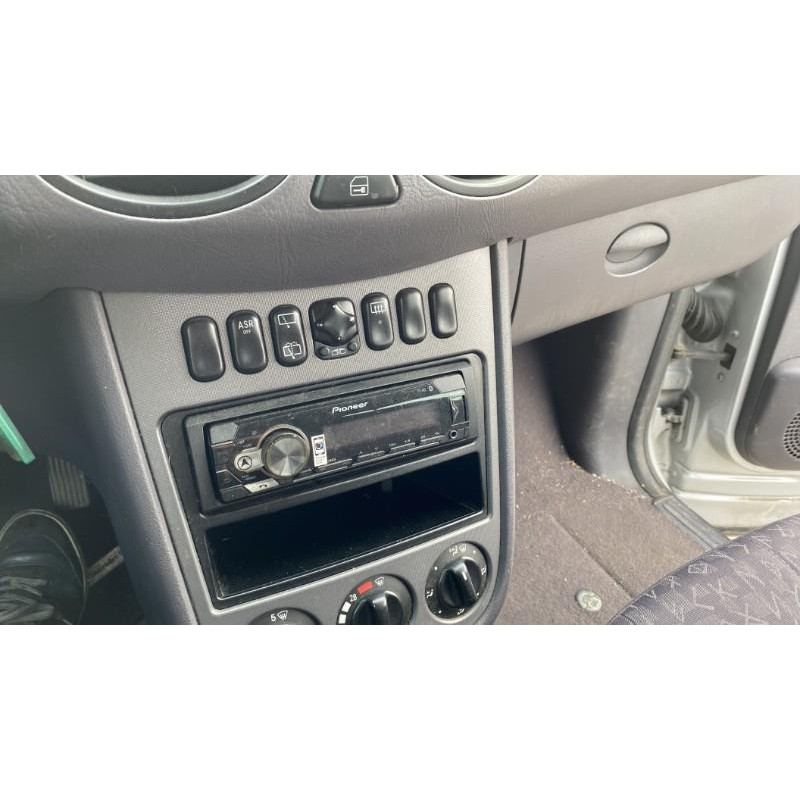 Moteur MERCEDES CLASSE A 168 Photo n°17